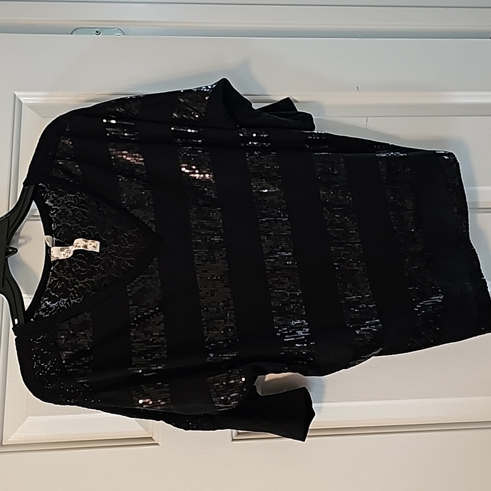 Only sky top sequin and lace medium